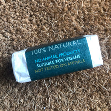 Load image into Gallery viewer, Shampoo Bar - 100% Natural - ZERO plastic
